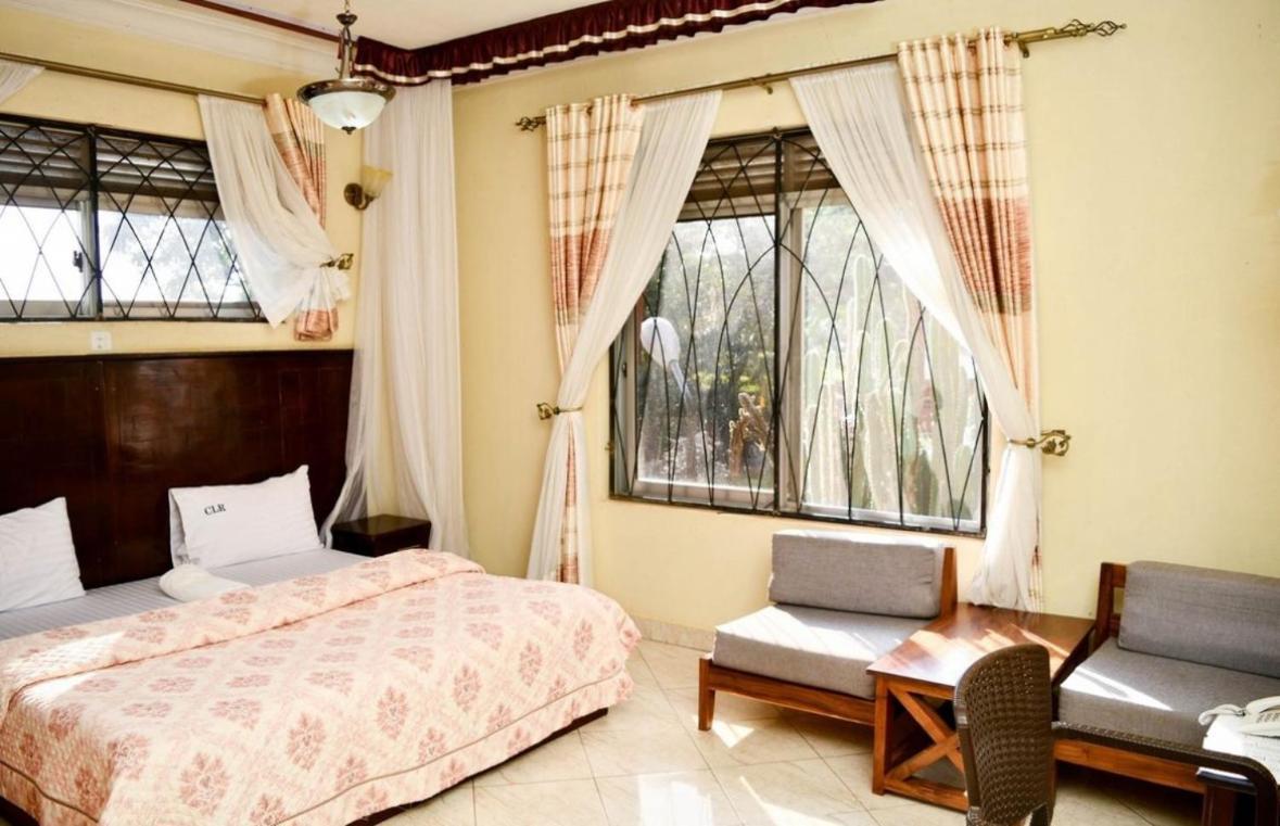 Country Lake Resort Garuga Ентебе Екстериор снимка